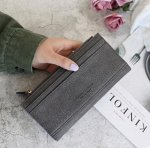 Кошелек на кнопке с замком под мелоч