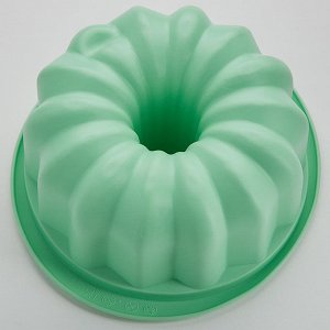Форма 21х19х8см для выпечки кекса с отверстием силиконовая WEBBER BE-4402S зеленая