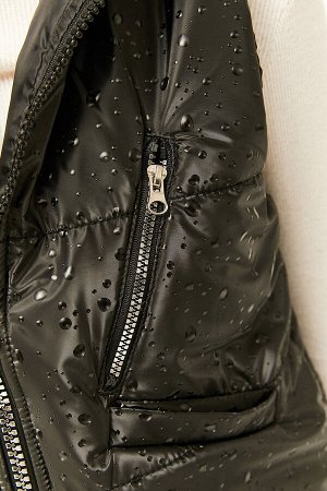 Женский черный надувной жилет с карманами и эффектом капель дождя YLK-19000022