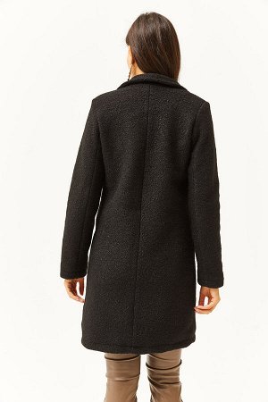 Черное женское пальто букле на пуговицах и карманах на подкладке KBN-19000009