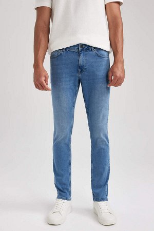 DEFACTO Pedro Slim Fit Джинсовые брюки узкого кроя с нормальной талией и узкими штанинами