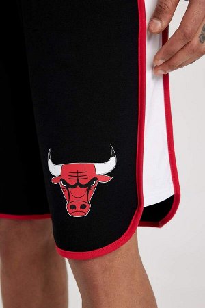 DeFactoFit Хлопковые шорты обычного кроя NBA Chicago Bulls с короткими штанинами