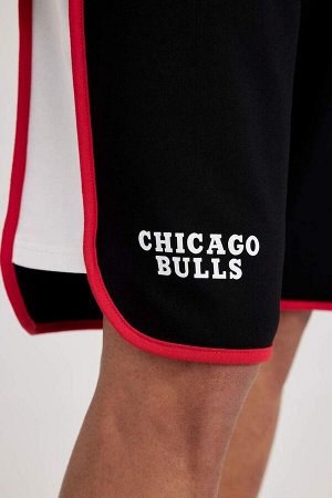 DeFactoFit Хлопковые шорты обычного кроя NBA Chicago Bulls с короткими штанинами