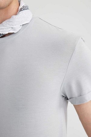 Базовая футболка с длинным рукавом с круглым вырезом и короткими рукавами