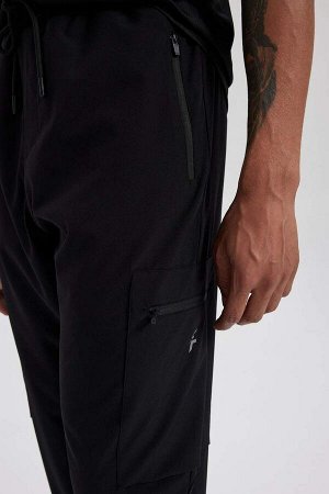 Тканые спортивные брюки стандартной посадки DeFactoFit