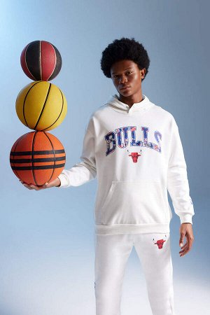 DeFactoFit Толстовка комфортного кроя с капюшоном NBA Chicago Bulls