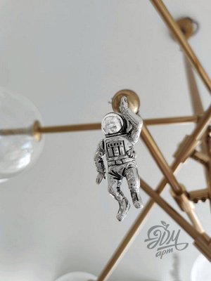 Елочная игрушка "Космонавт"