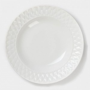 Тарелка фарфороваялубокая Magistro «Блик», d=23 см, цвет белый