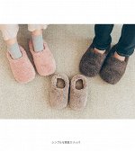 Плюшевые теплые  тапочки коричневые