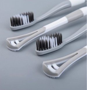 Набор зубных щеток с языкочисткой, 8 шт
