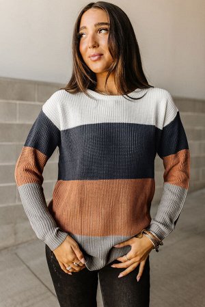 Черный полосатый свитер с круглым вырезом