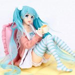 Фигурка Аниме Мику Хацунэ сидячая с кружкой / Miku Hatsune 11х16 см