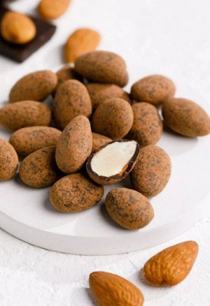 Миндаль в горьком шоколаде без сахара с корицей / 60 г / дой-пак / ТМ Сибирский кедр