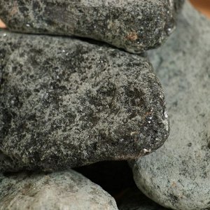 Камень для бани "Дунит" обвалованный, коробка 20 кг, мытый