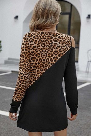 Черное леопардовое платье с ассиметрией и открытым плечом