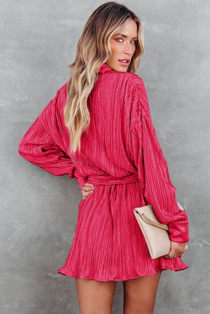 Розовое платье-рубашка с поясом из жатой ткани