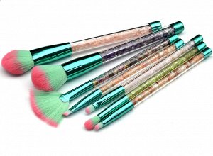 Кисти для макияжа с крошкой из самоцветов