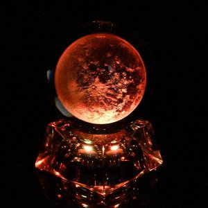 Шар с 3D гравировкой стеклянный "Луна" на подставке с подсветкой, диаметр 59мм.