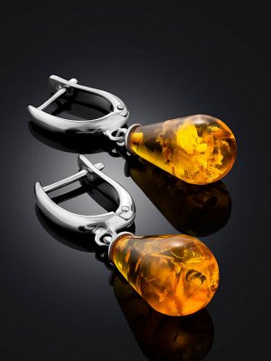 Небольшие серьги-капельки из золотисто-коньячного янтаря «Паланга»