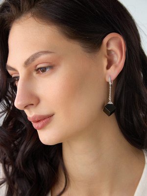 Яркие серьги из тёмного янтаря на цепочках «Рафинад»