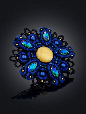 Красивая крупная брошь «Индия», украшенная кристаллами и натуральным янтарём