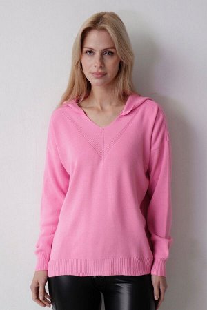 Пуловер с капюшоном розовый