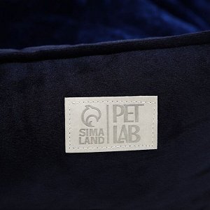 Лежанка для кошек и собак велюровая Pet Lab, 70 х 65 х 15 см, синяя