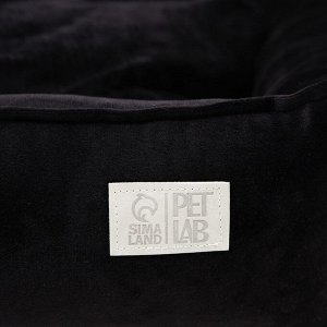 Лежанка для кошек и собак велюровая Pet Lab, 70 х 65 х 15 см, черная