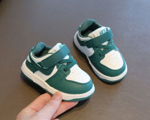 Кроссовки детские на шнурках и липучках, зеленые с белым