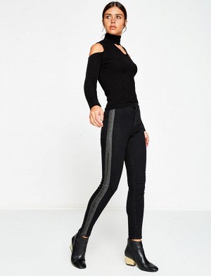 Джинсы  %3 Lycra,  %73 Pamuk, %24 Polyester