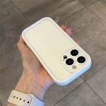 Однотонный чехол на iPhone