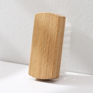 Щётка для одежды, 8x3,5 см, 44 пучка, искусственная щетина, цвет МИКС