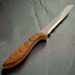 Нож кухонный с пилкой на лезвии, рисунок под дерево,  32 см