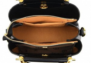 Женская повседневная сумка из эко кожи с перфорацией и брелоком, цвет черный