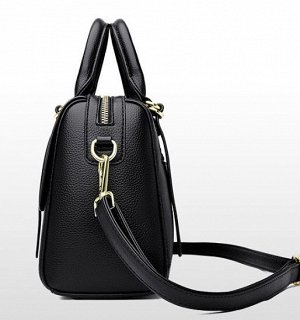 Женская повседневная сумка из эко кожи с перфорацией и брелоком, цвет черный