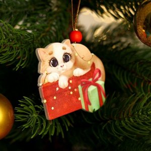 Подвеска новогодняя деревянная «Кот с подарочком»