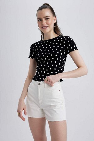 Приталенная футболка с круглым вырезом и короткими рукавами с квадратной фактурой и вафельной текстурой