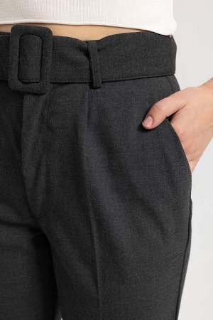 Узкие брюки с поясом