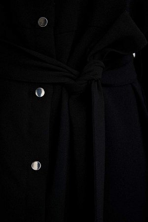 Мини-платье из крепа с длинным рукавом и воротником-рубашкой с поясом