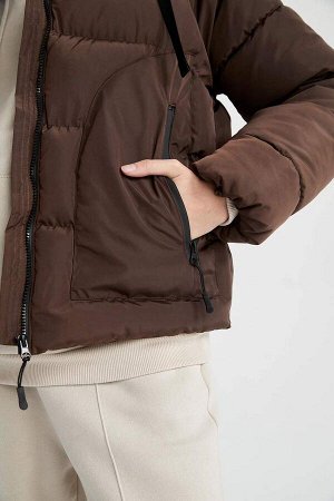Водоотталкивающая ветрозащитная укороченная куртка-пуховик с капюшоном DeFactoFit