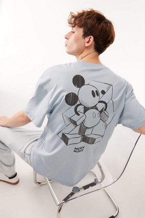 Комфортная футболка Disney Mickey & Minnie с круглым вырезом и короткими рукавами с принтом на спине