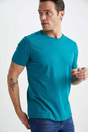 Базовая футболка стандартного кроя с круглым вырезом и короткими рукавами из 100% хлопка