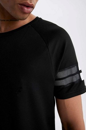 DeFactoFit Облегающая футболка с круглым вырезом и принтом в стиле «спортсмен» с короткими рукавами