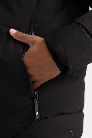 Водоотталкивающее пальто приталенного кроя с капюшоном DeFactoFit с подогревом