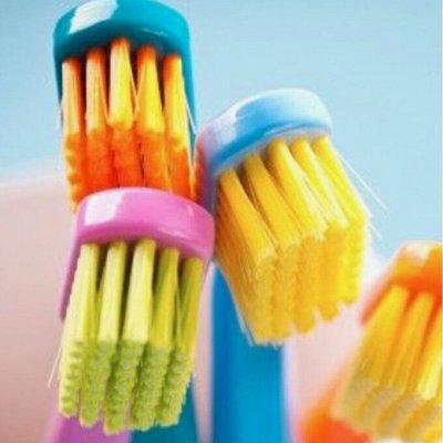 Зубные щетки для детей и взрослых