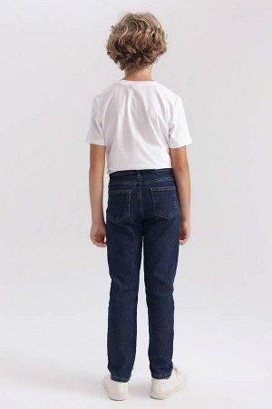 Узкие джинсовые брюки приталенного кроя для мальчиков