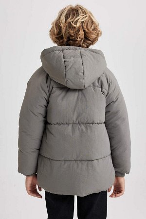 Водоотталкивающее пальто с плюшевой подкладкой и капюшоном для мальчиков