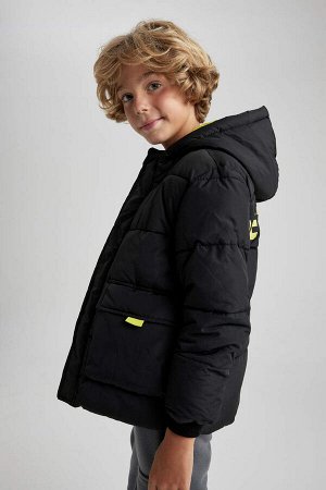 Водоотталкивающая куртка-пуховик с капюшоном для мальчиков