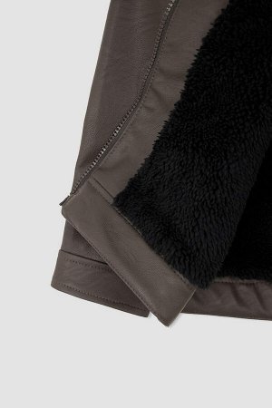 Водоотталкивающая куртка из искусственной кожи со съемным капюшоном для мальчиков