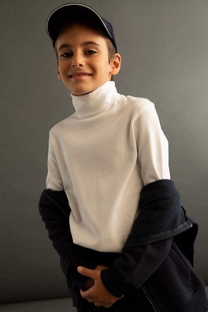 Белая школьная футболка с воротником и длинными рукавами для мальчика